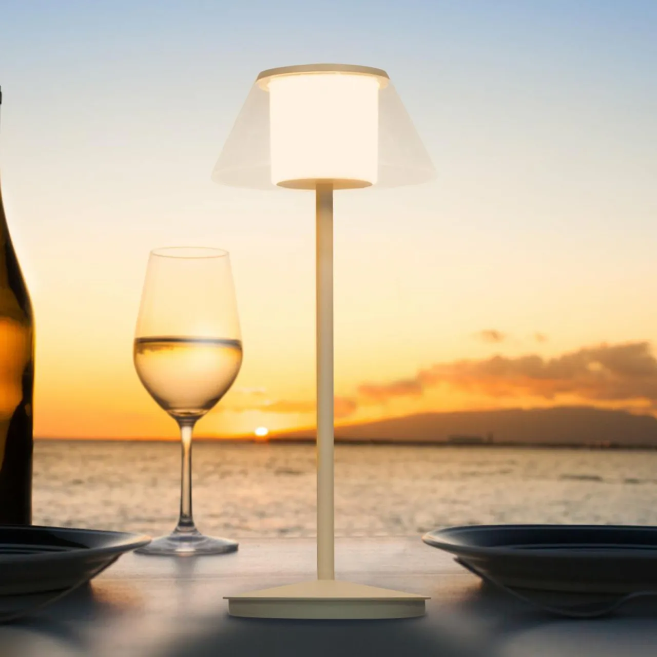 lampe_de_table_led_rechargeable_k_blanc_aluminium_ip_intensit_0.webp Mantra Iluminación Lampe de table LED rechargeable K5, blanc, aluminium, IP54, intensité^ Lampes Décoratives