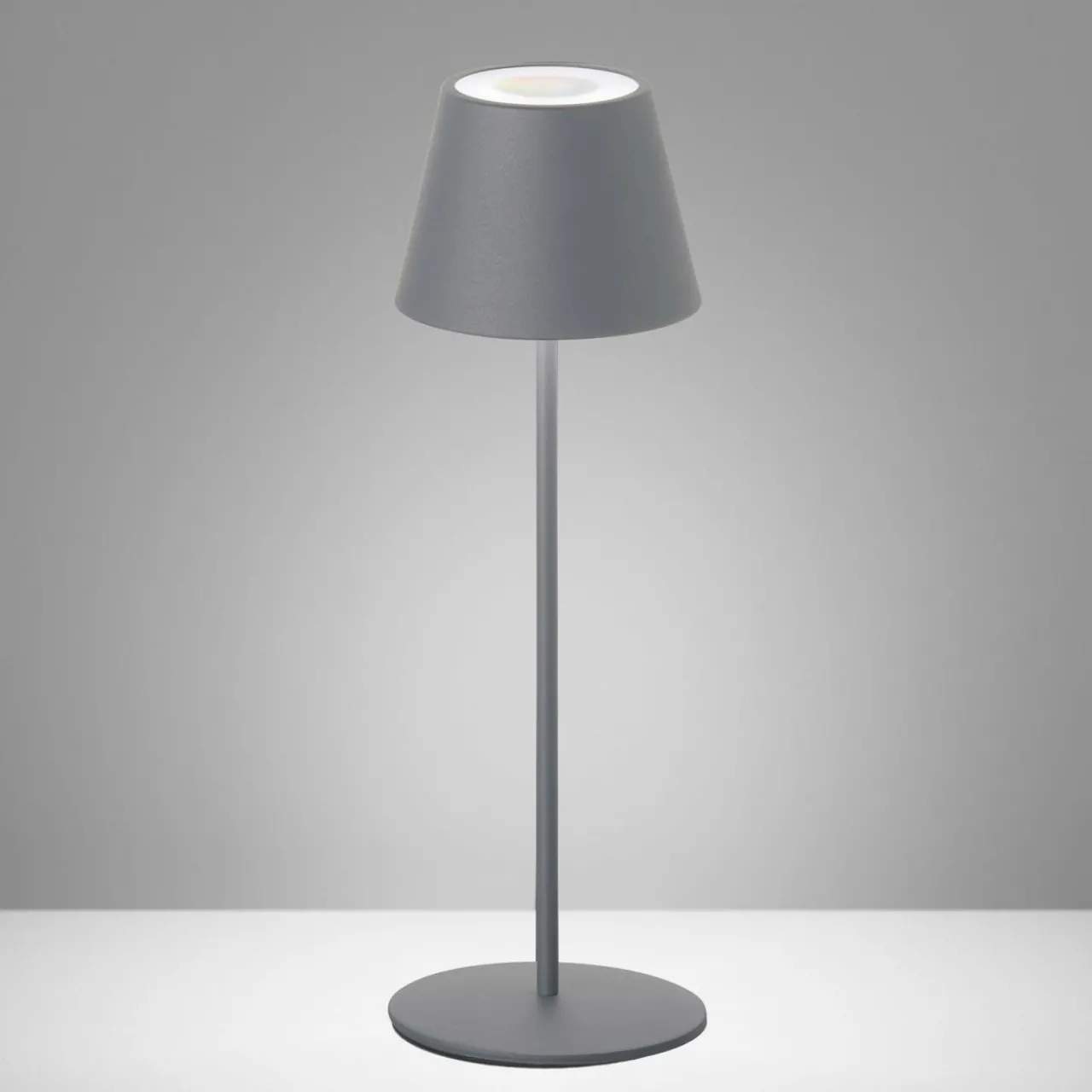 lampe_led_cosenza_batterie_rgbw_gris_sable_3.webp FH Lighting Lampe LED Cosenza batterie RGBW gris sable^ Lampes Décoratives