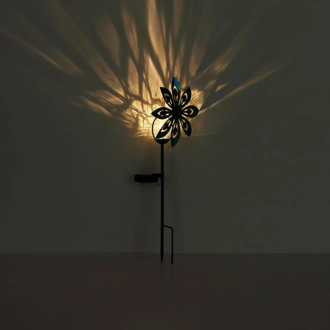 lampe_sur_piquet_led_solaire__brun_rouille_mtal_verre_1.webp Globo Lampe sur piquet LED solaire 36576, brun rouille, métal, verre^ Lampes Décoratives