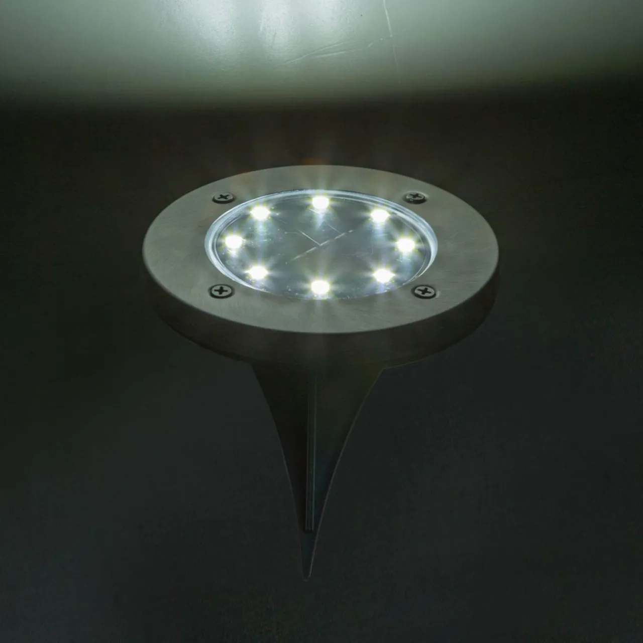lampe_sur_piquet_solaire_led__noir_1.webp Globo Lampe sur piquet solaire LED 33414, noir^ Lampes Décoratives