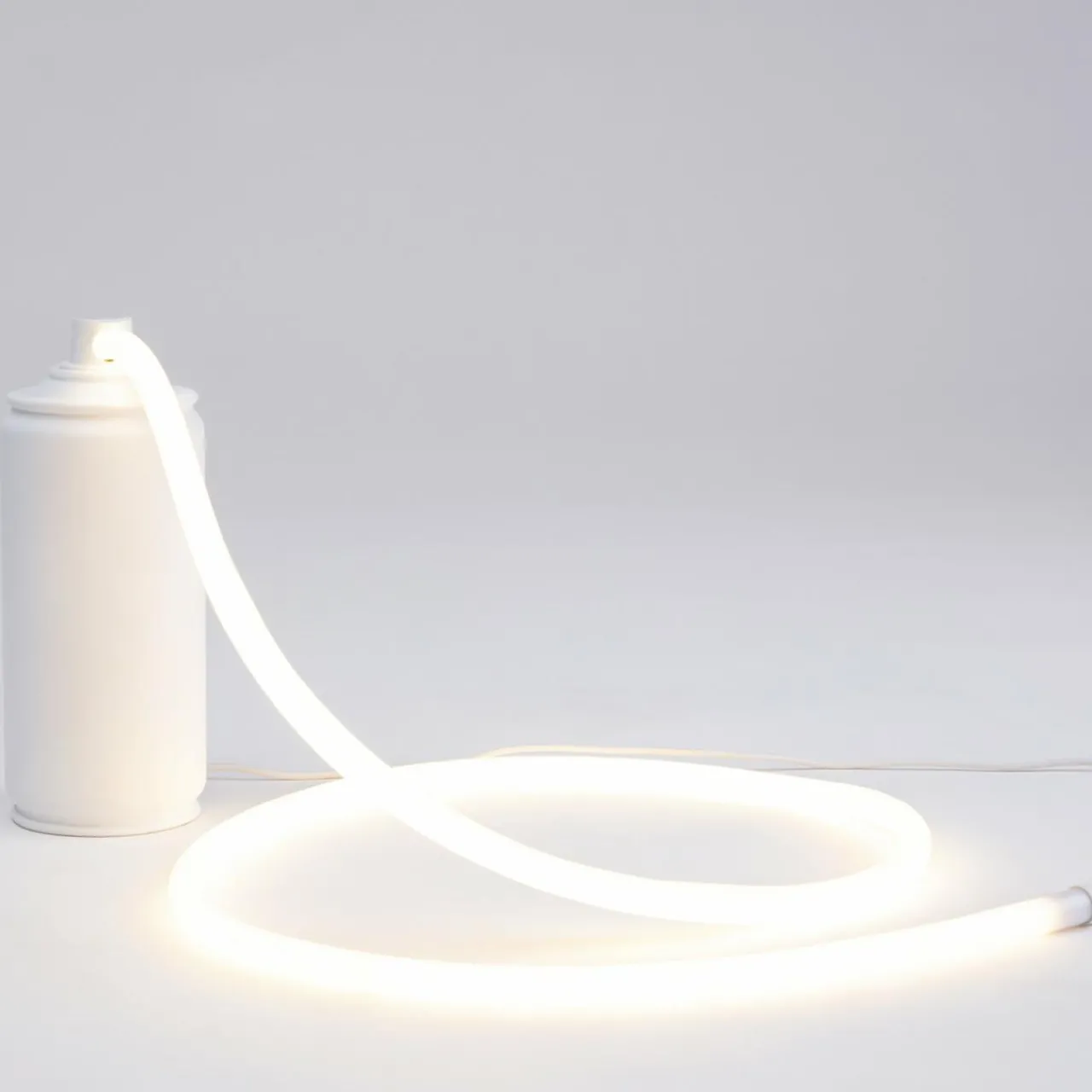 lampe_table_dco_led_daily_glow_arosol_1.webp SELETTI Lampe table déco LED Daily Glow aérosol^ Lampes Décoratives