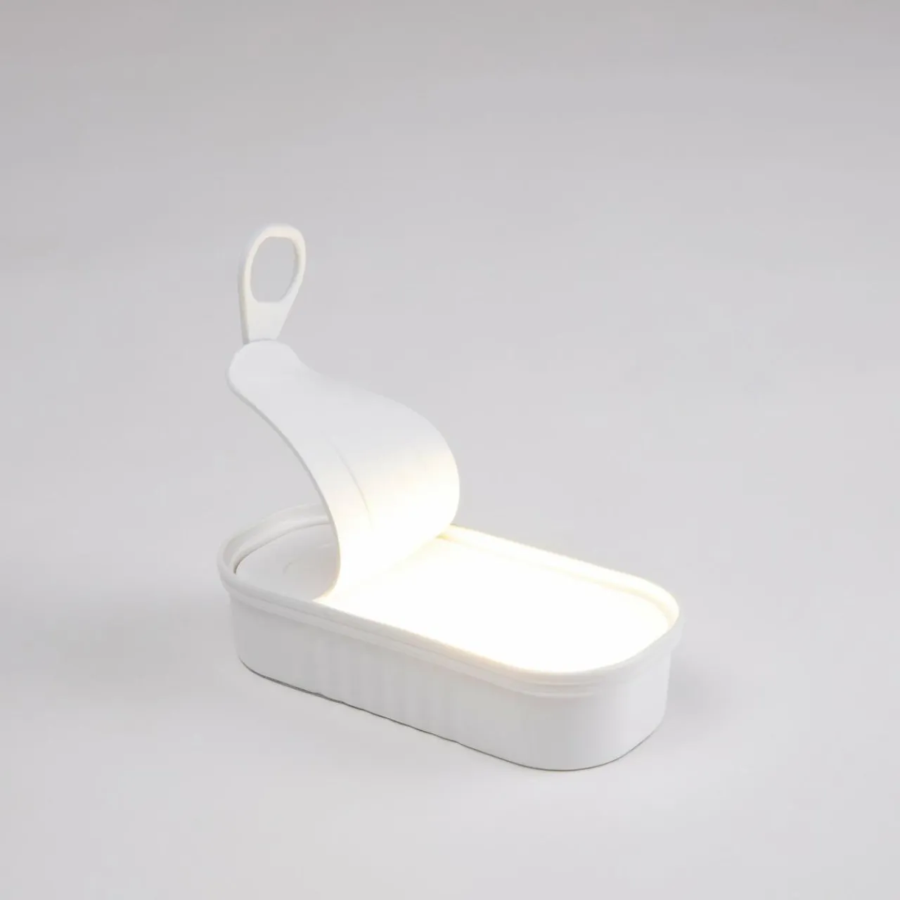 lampe_table_dco_led_daily_glow_conserve_sardines_0.webp SELETTI Lampe table déco LED Daily Glow conserve sardines^ Lampes Décoratives
