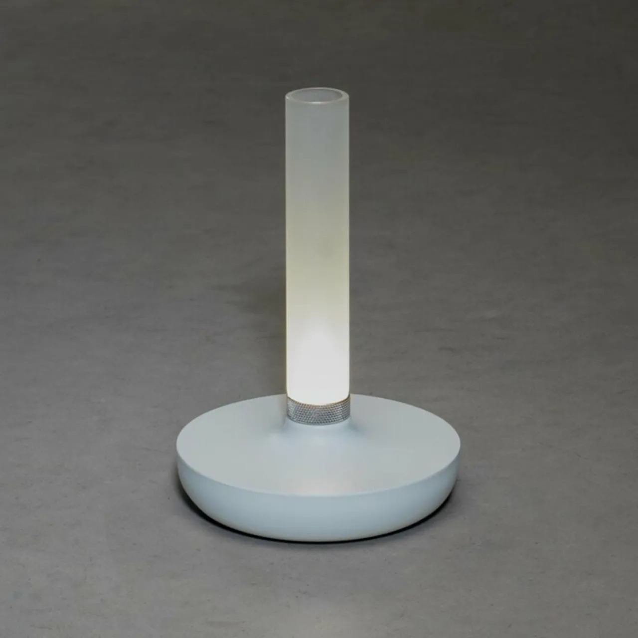 lampe_table_led_biarritz_ip_batterie_cct_blanche_0.webp Konstsmide Lampe table LED Biarritz IP54 batterie CCT blanche^ Lampes Décoratives
