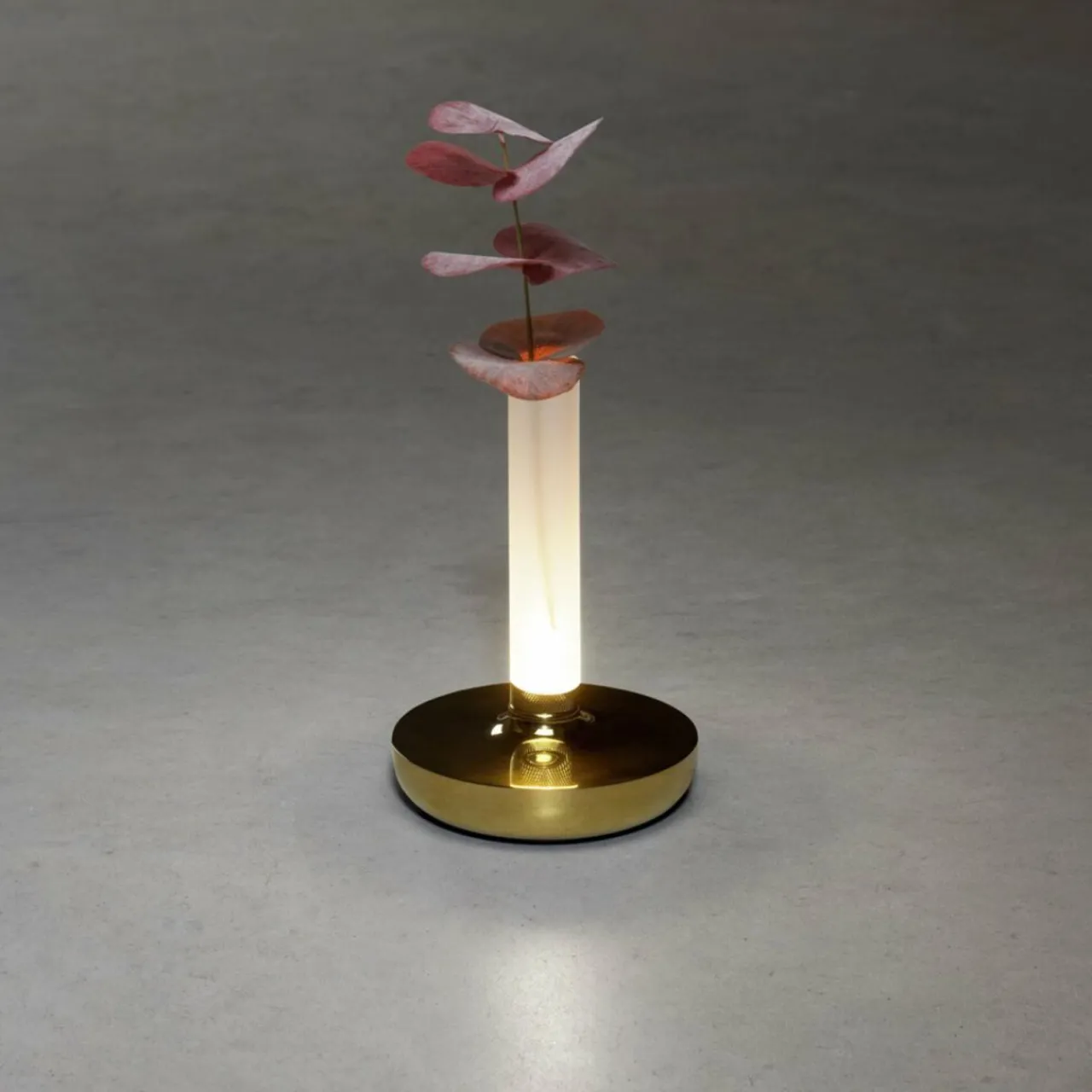 lampe_table_led_biarritz_ip_batterie_cct_dor_6.webp Konstsmide Lampe table LED Biarritz IP54 batterie CCT doré^ Lampes Décoratives