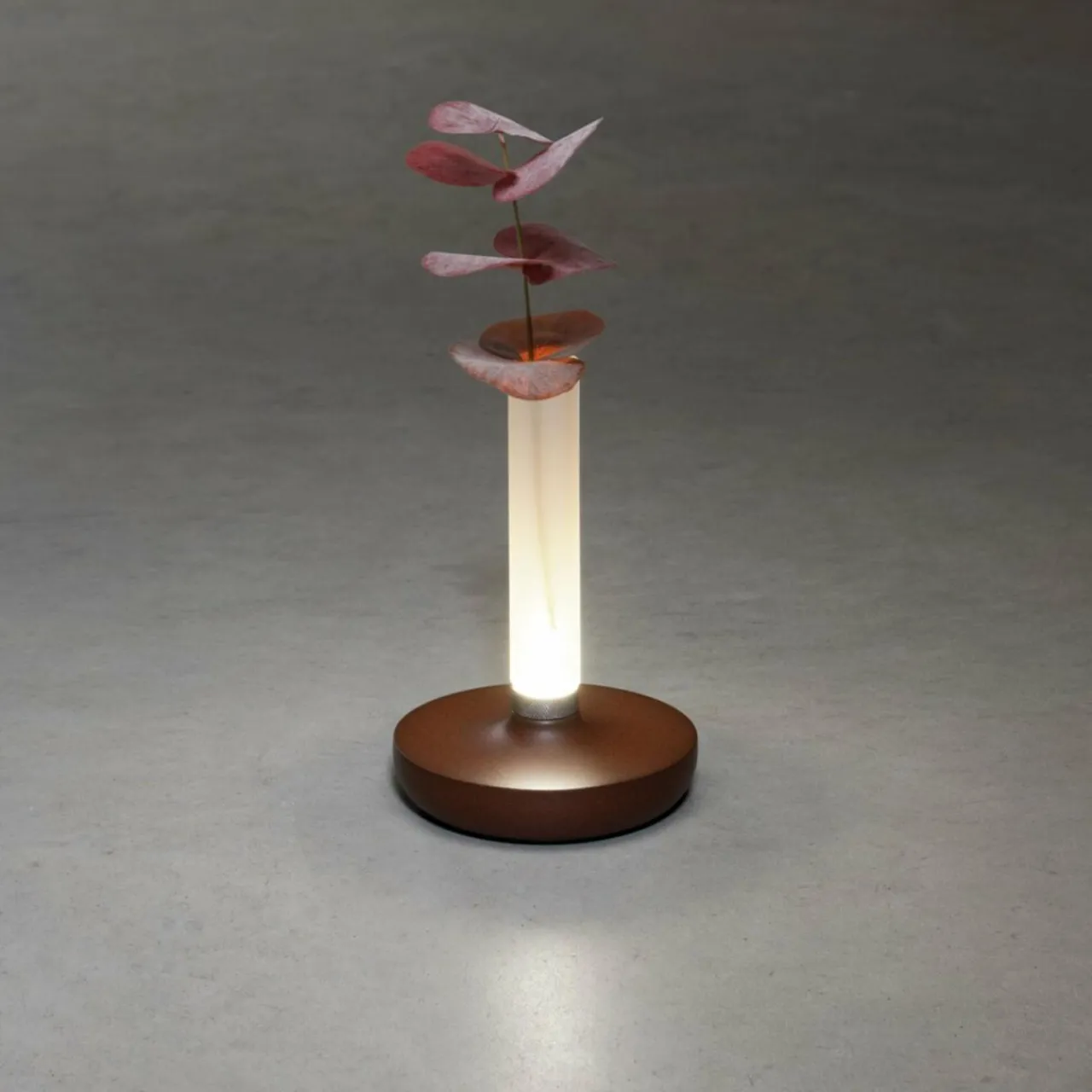 lampe_table_led_biarritz_ip_batterie_cct_rouille_6.webp Konstsmide Lampe table LED Biarritz IP54 batterie CCT rouille^ Lampes Décoratives