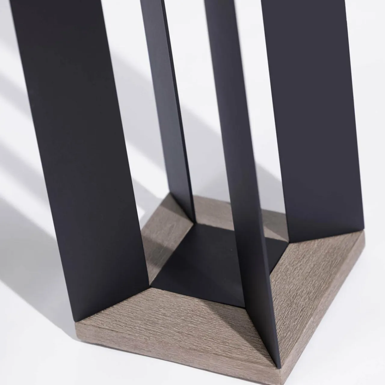 lanterne_solaire_teckalu_duratekalu_noir_cm_1.webp Les Jardins Lanterne solaire Teckalu, Duratek/alu noir 65,5 cm^ Lampes Décoratives