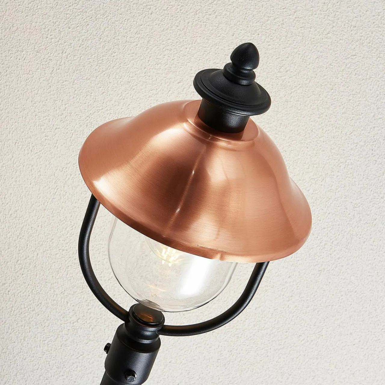 lindby_clint_lampadaire_dextrieur_3.webp Lindby Clint lampadaire d'extérieur^ Lampadaires D'Extérieur