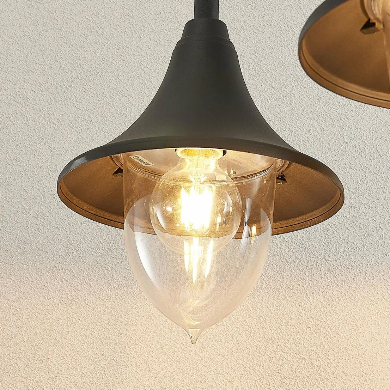 lindby_edric_lampadaire_dextrieur_3.webp Lindby Edric lampadaire d'extérieur^ Lampadaires D'Extérieur