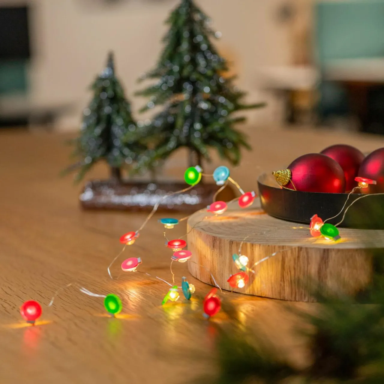 lindby_guirlande_lumineuse_led_motje_boules_rouge_vert__cm_0.webp Lindby Guirlande lumineuse LED Motje, boules, rouge, vert, 320 cm^ Lumière De Noël