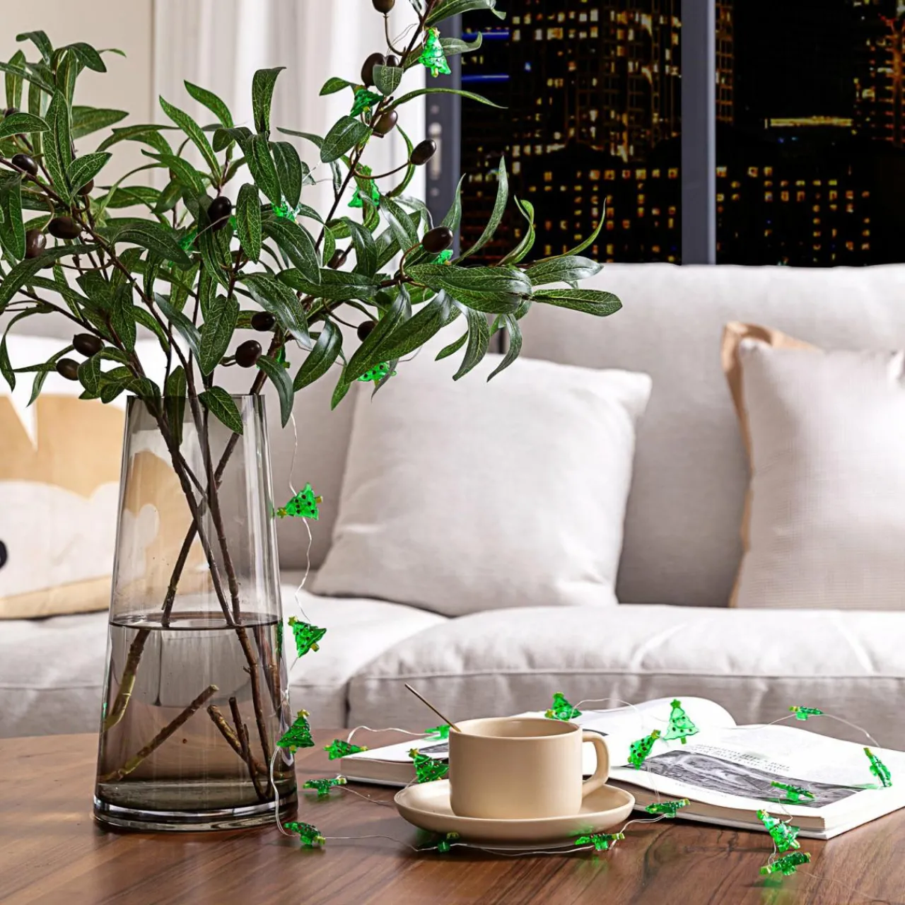 lindby_guirlande_lumineuse_led_motje_sapin_de_nol__cm_ip_0.webp Lindby Guirlande lumineuse LED Motje, sapin de Noël, 320 cm, IP20^ Lumière De Noël