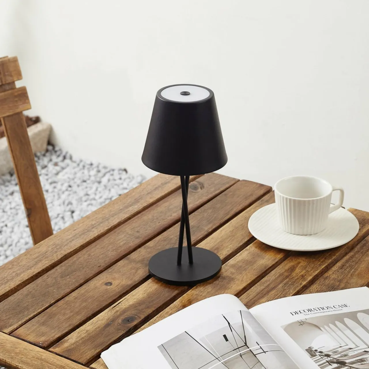 lindby_lampe_de_table_led_rechargeable_janea_cross_noir_mtal_0.webp Lindby lampe de table LED rechargeable Janea CROSS, noir, métal^ Lampes Décoratives