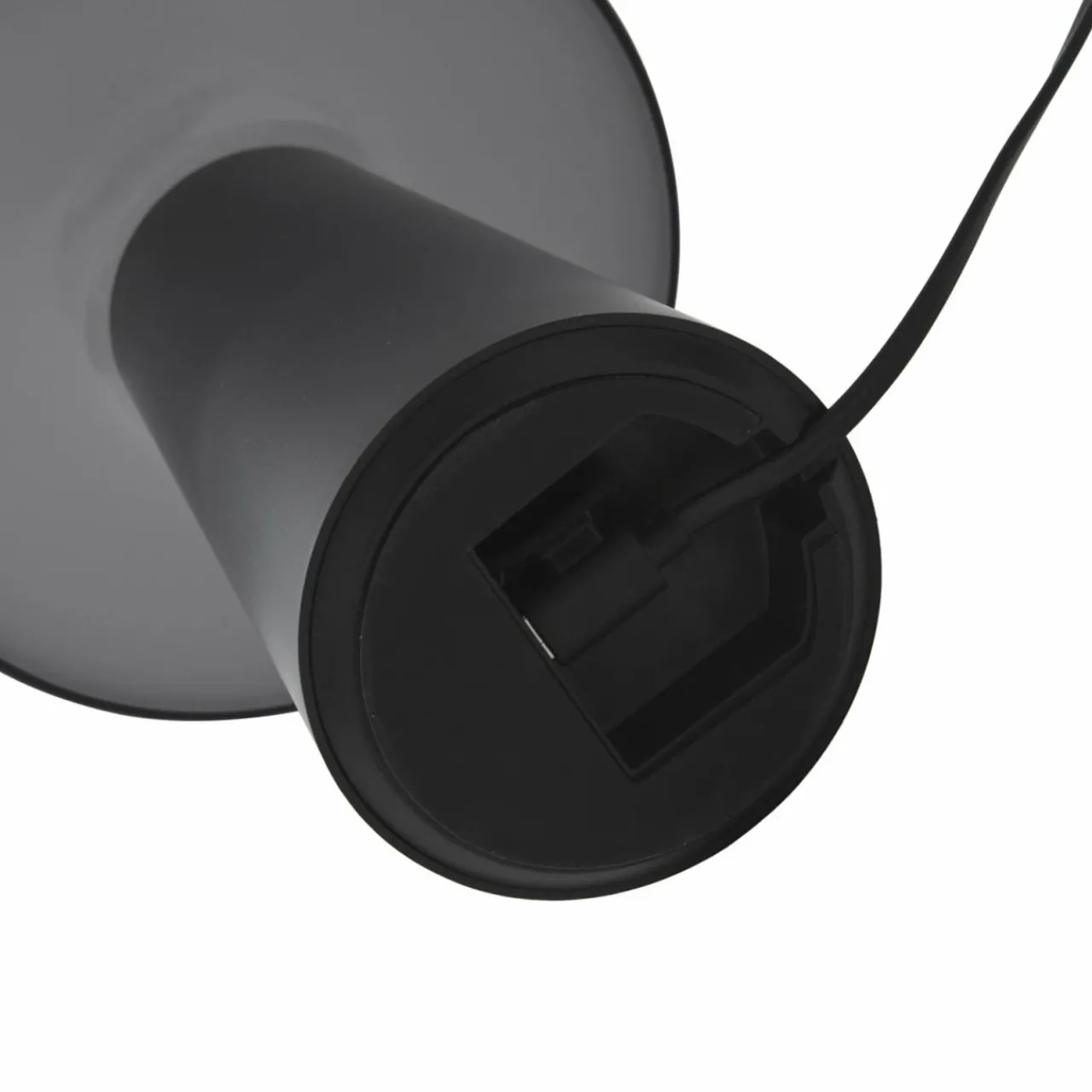 lindby_lampe_de_table_led_rechargeable_zyre_noir_ip_variateur_tactile_5.webp Lindby lampe de table LED rechargeable Zyre, noir, IP44, variateur tactile^ Lampes Décoratives