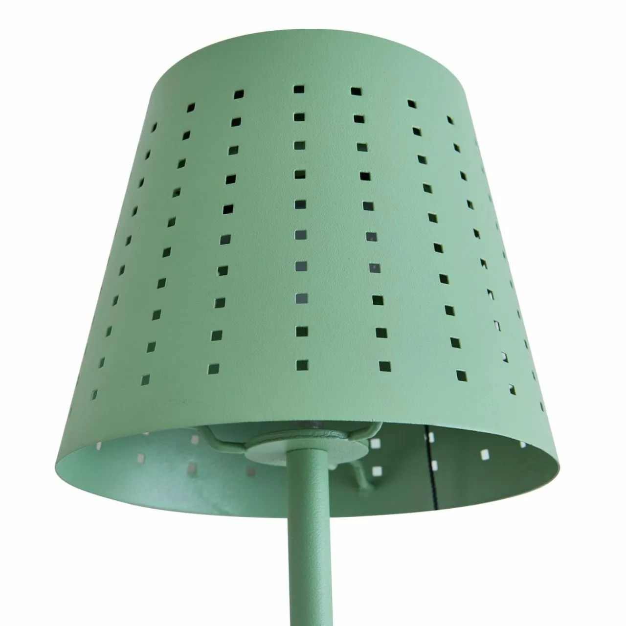 lindby_lampe_de_table_led_solaire_hilario_vert_fer_batterie_rechargeable_4.webp Lindby lampe de table LED solaire Hilario, vert, fer, batterie rechargeable^ Lampes Décoratives