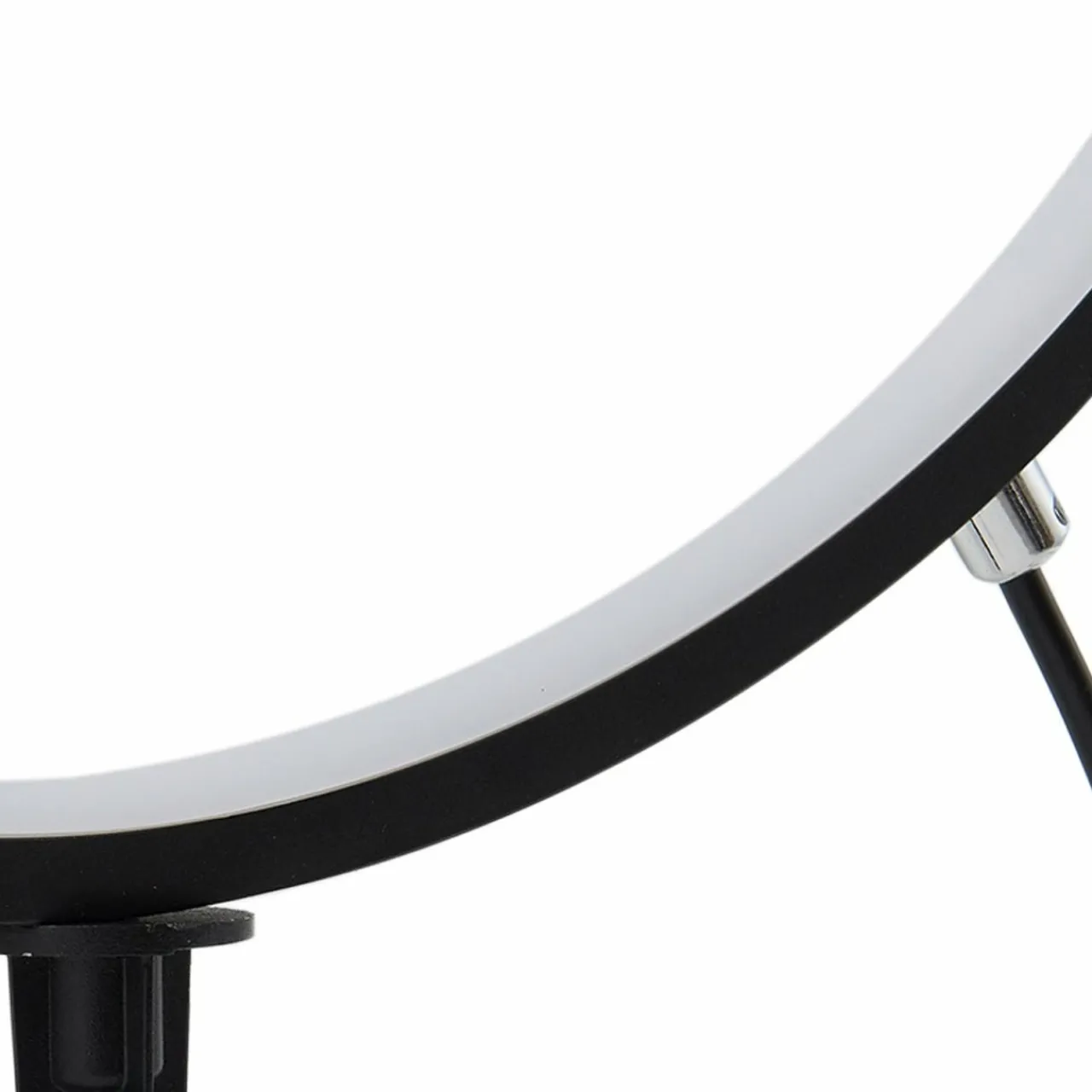 lindby_lampe_sur_piquet_led_solaire_syrene__cm_noir_alu_4.webp Lindby lampe sur piquet LED solaire Syrene, 45 cm, noir, alu^ Lampes Décoratives