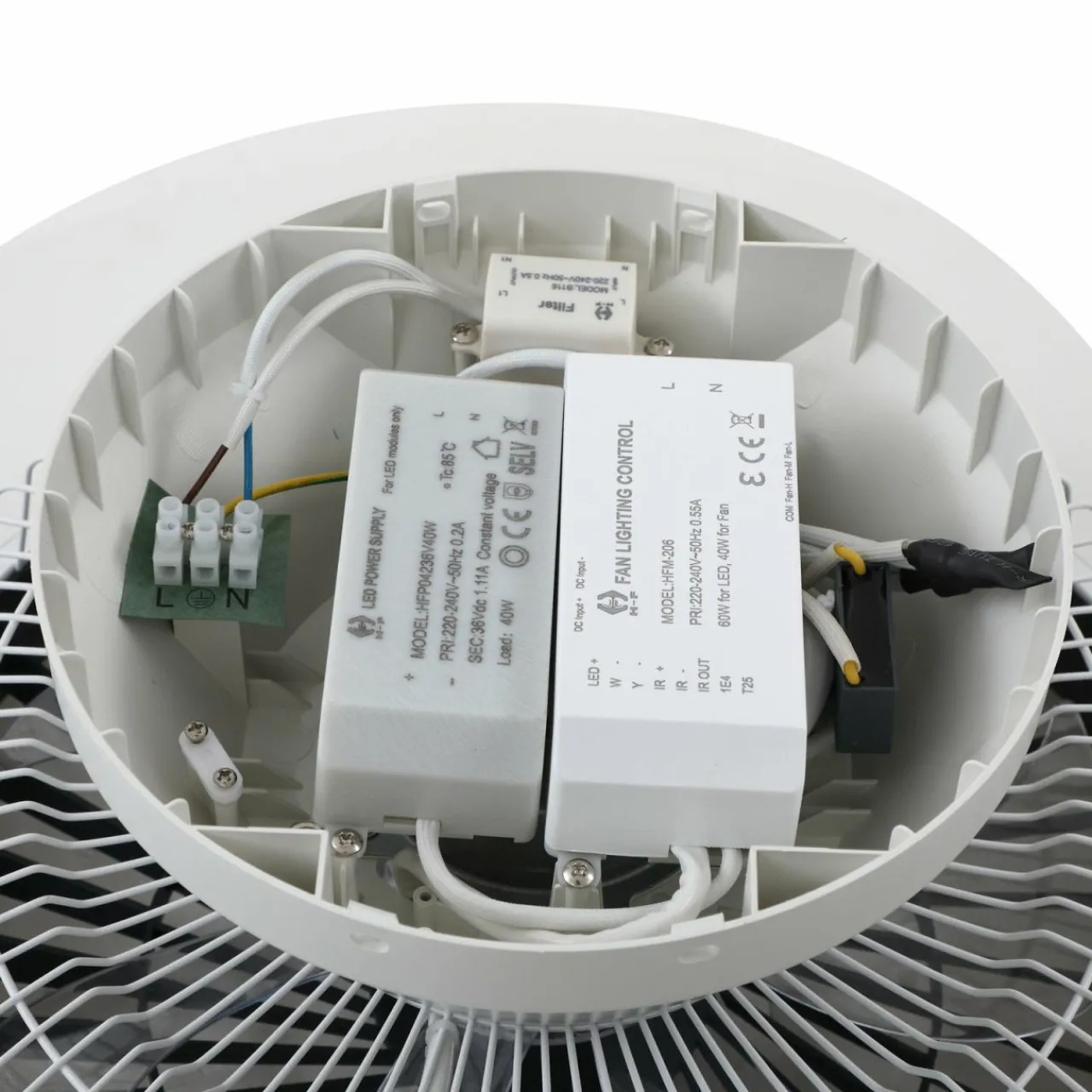 lindby_smart_ventilateur_de_plafond_led_paavo_noir_silencieuxtuya_5.webp Lindby Smart Ventilateur de plafond LED Paavo, noir, silencieux,Tuya^ Ventilateurs