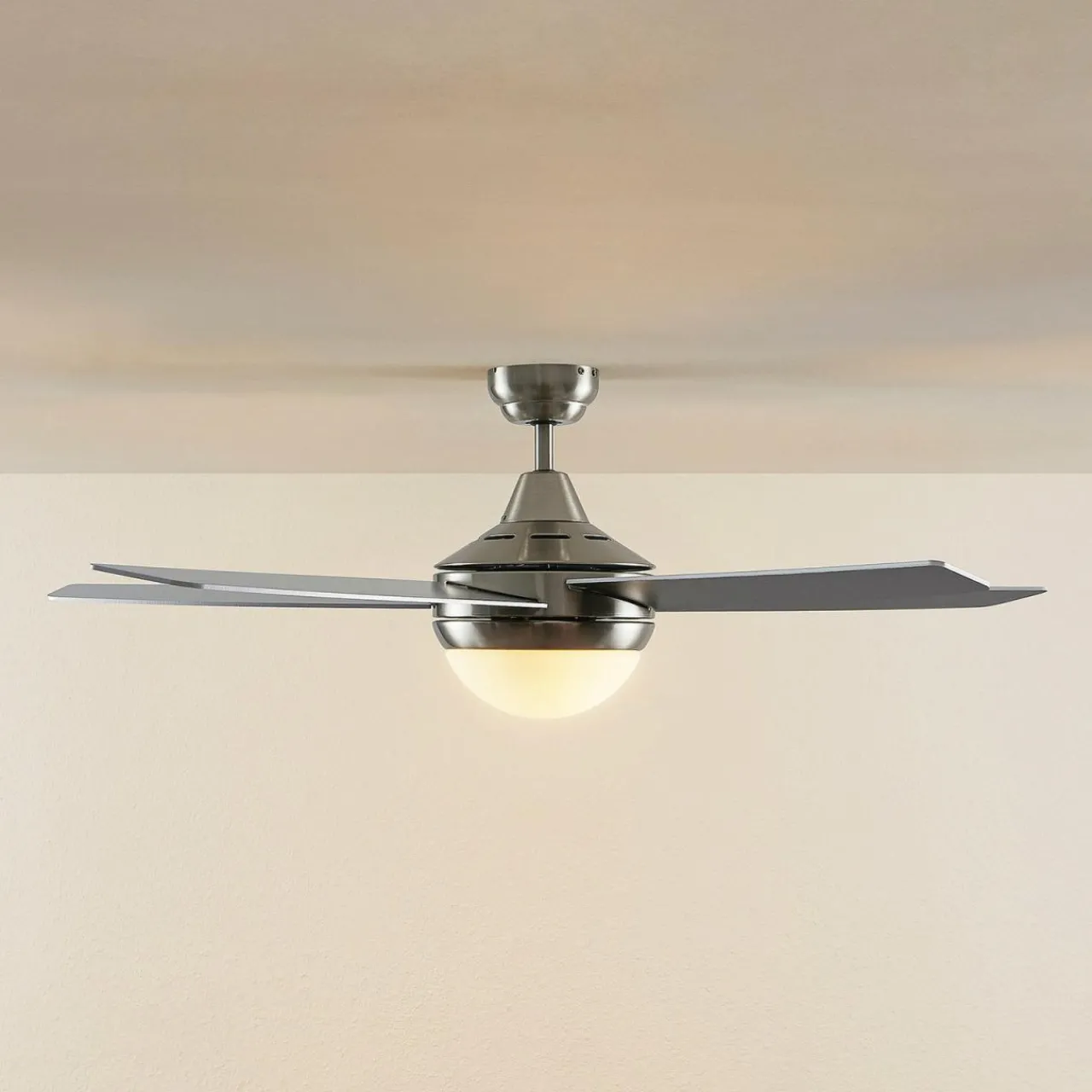 lindby_ventilateur_de_plafond_avec_lumire_auraya_silencieux_acier_3.webp Lindby Ventilateur de plafond avec lumière Auraya, silencieux, acier^ Ventilateurs