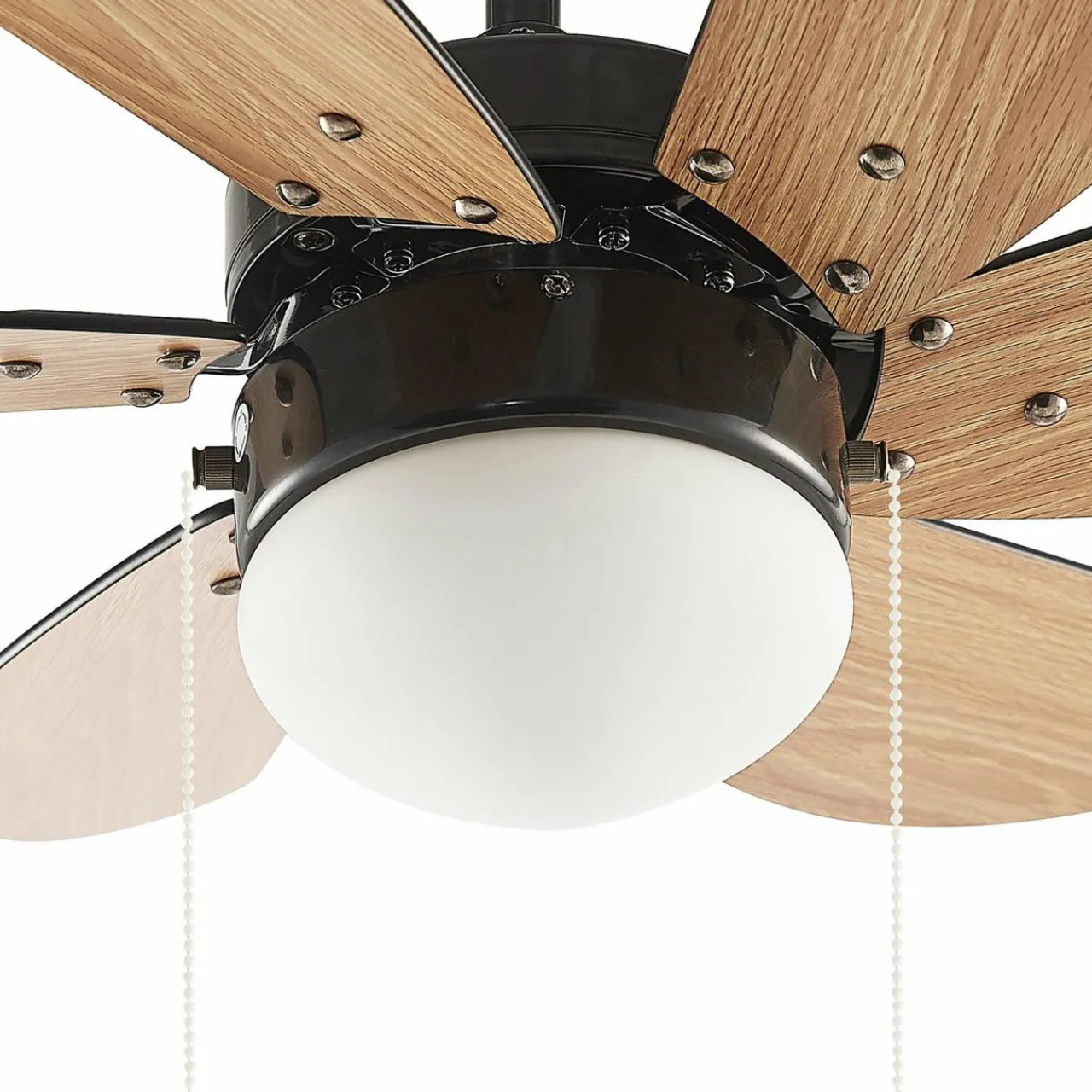 lindby_ventilateur_de_plafond_avec_lumire_minja_noir_silencieux__cm_2.webp Lindby Ventilateur de plafond avec lumière Minja noir silencieux 78 cm^ Ventilateurs