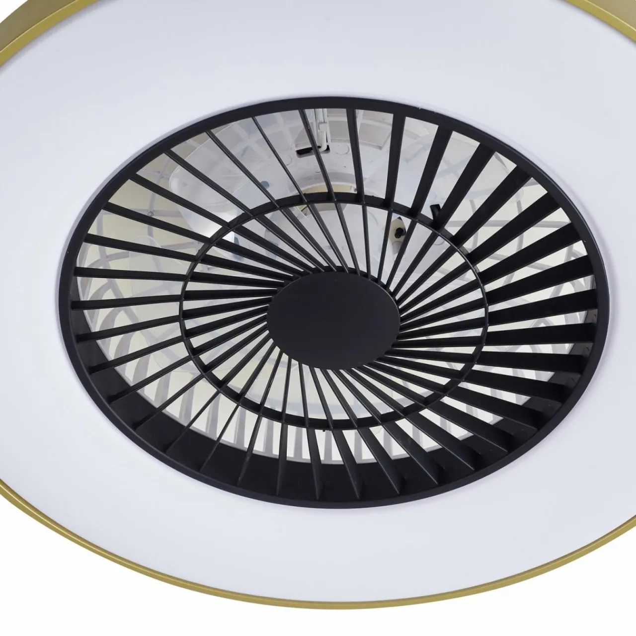 lindby_ventilateur_de_plafond_led_teleo_laiton_dc_silencieux_tuya_4.webp Lindby Ventilateur de plafond LED Teleo, laiton, DC, silencieux, Tuya^ Ventilateurs