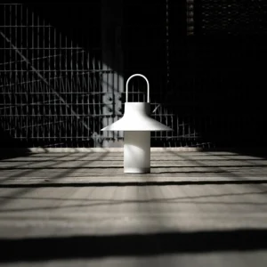 LOOM DESIGN Lampe à poser LED rechargeable Shadow Large, blanc, IP65^ Lampes Décoratives