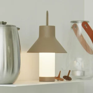 LOOM DESIGN Lampe à poser LED rechargeable Shadow Small, beige, IP65^ Lampes Décoratives
