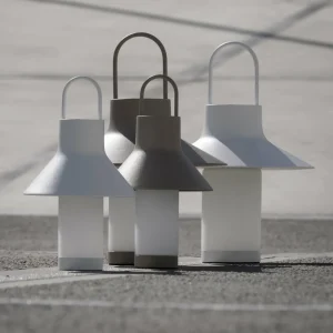 LOOM DESIGN Lampe à poser LED rechargeable Shadow Small, beige, IP65^ Lampes Décoratives