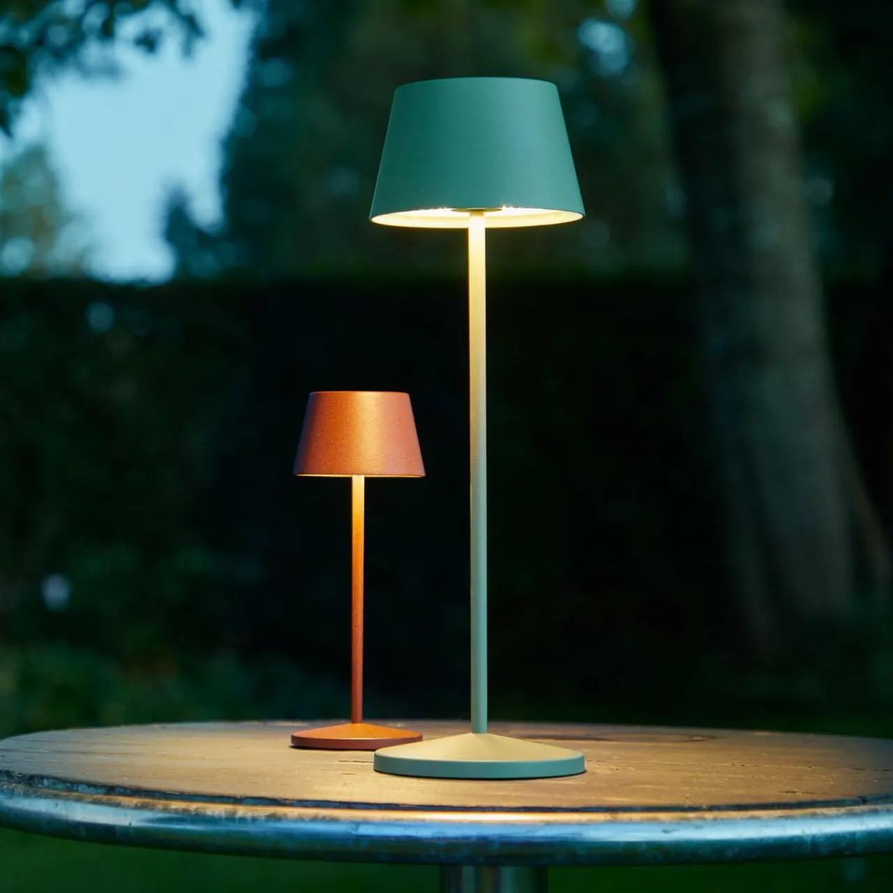 LOOM DESIGN lampe de table LED rechargeable Modi Micro, IP65, corten^ Lampes Décoratives
