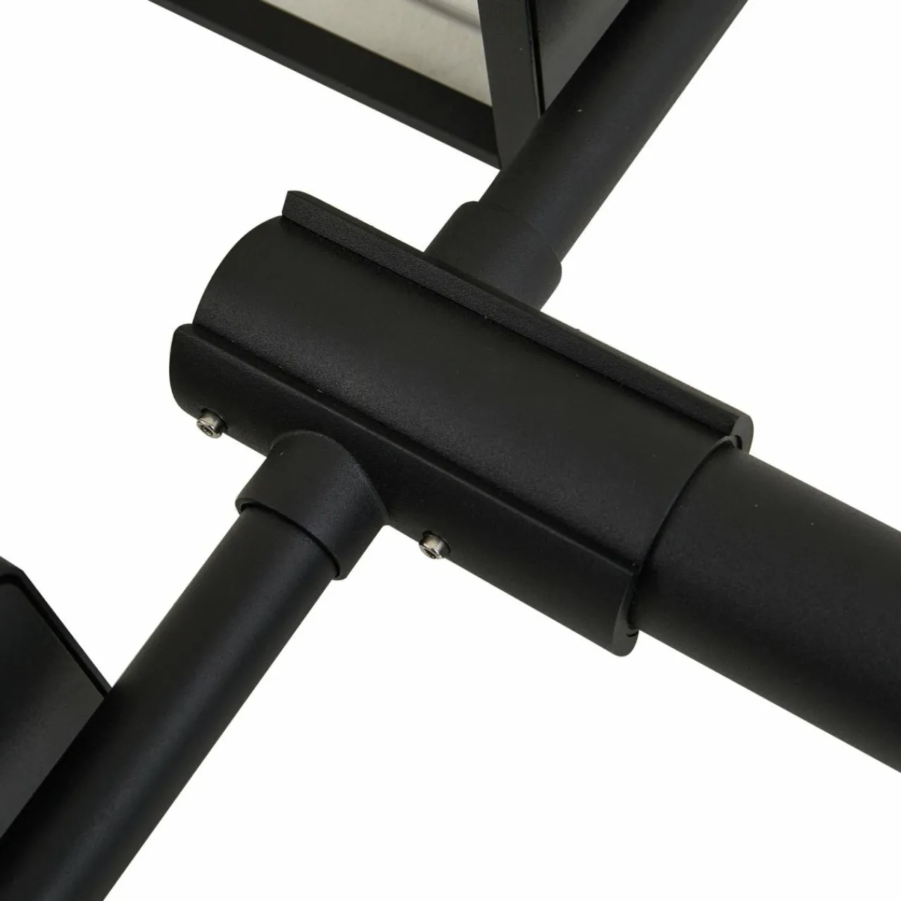 lucande_luminaire_dextrieur_siveta__cm___lampes_noir_alu_4.webp Lucande luminaire d'extérieur Siveta, 240 cm, à 2 lampes, noir, alu^ Lampadaires D'Extérieur