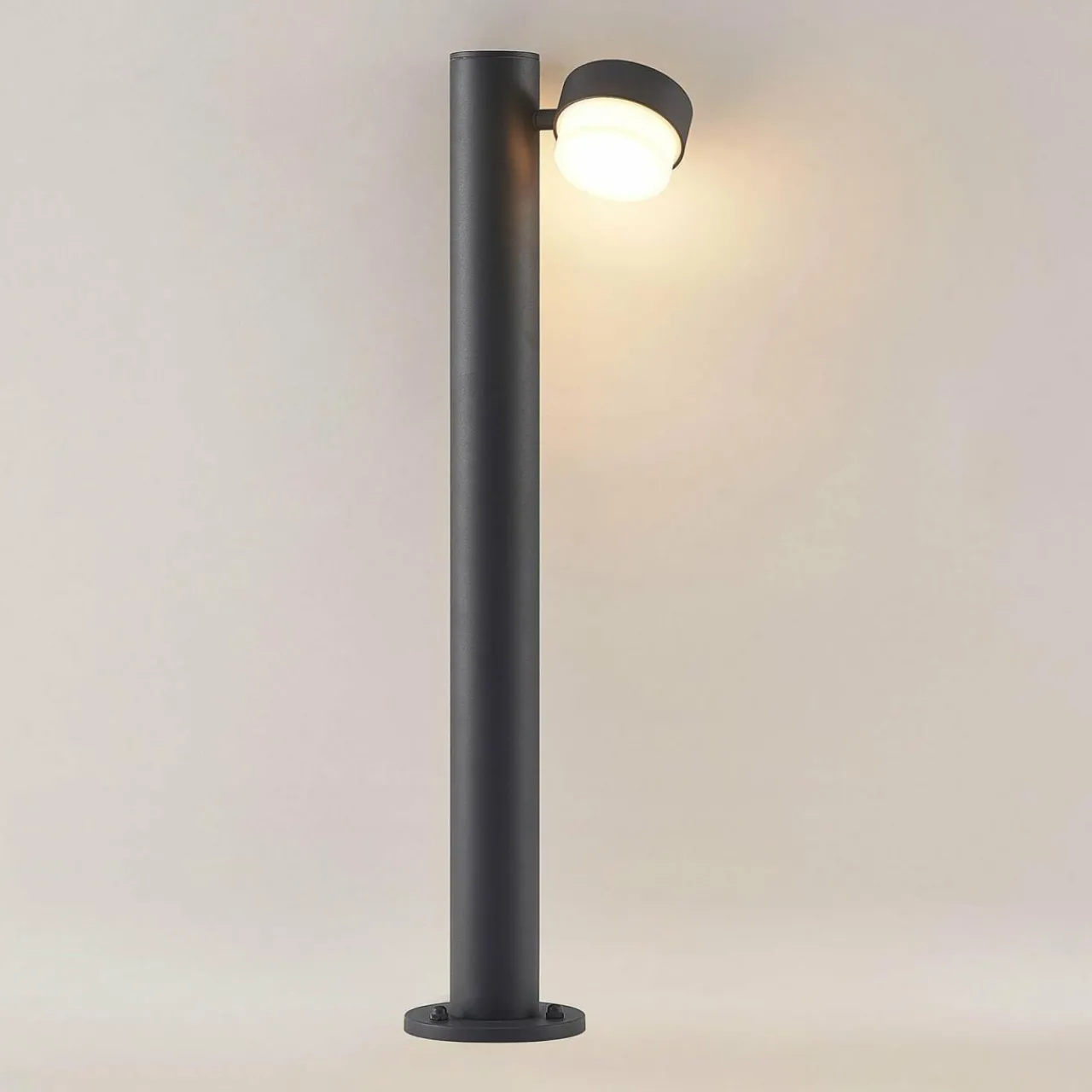lucande_marvella_borne_lumineuse__lampe_cm_4.webp Lucande Marvella borne lumineuse, 1 lampe, 75 cm^ Bornes Éclairage Extérieur