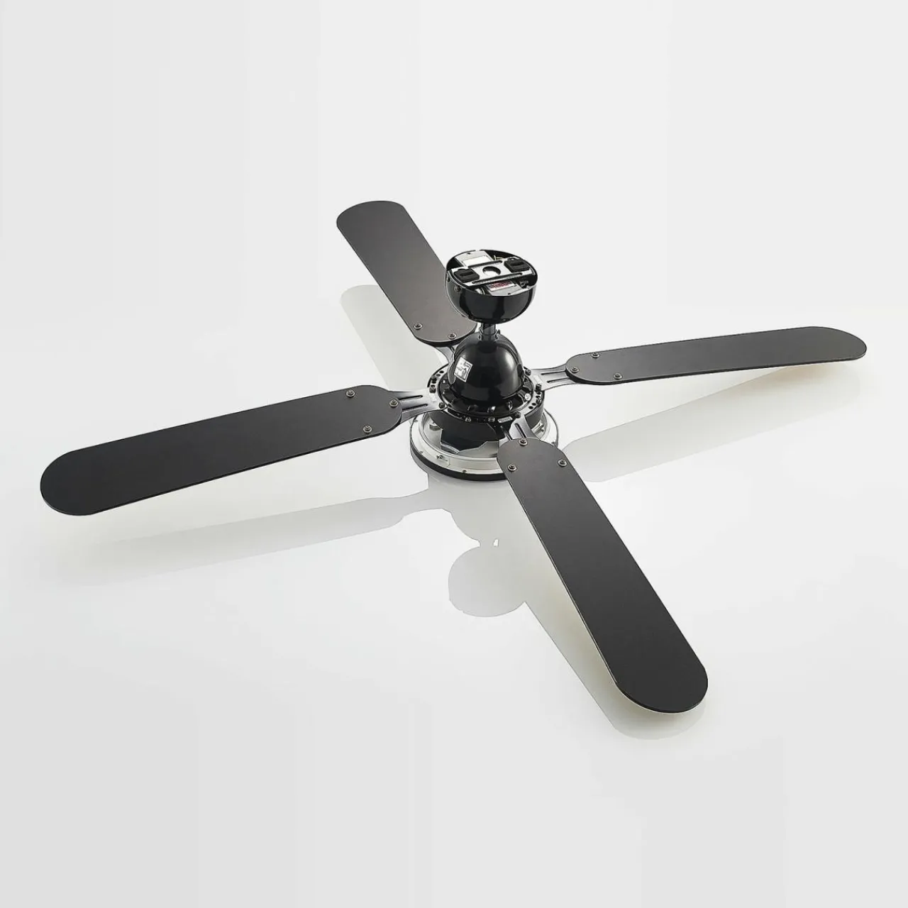 lucande_ventilateur_de_plafond_led_tedric_noir_silencieux__cm_2.webp Lucande Ventilateur de plafond LED Tedric, noir, silencieux, 133 cm^ Ventilateurs