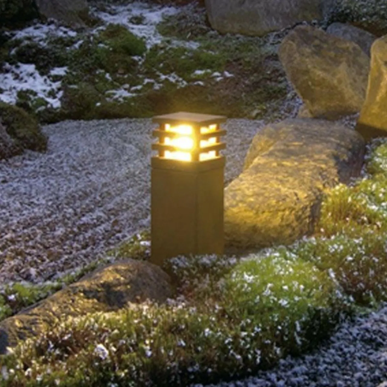 luminaire_pour_socle_haut_de_gamme_rusty_square_1.webp SLV Luminaire pour socle haut de gamme Rusty Square^ Potelets Extérieurs