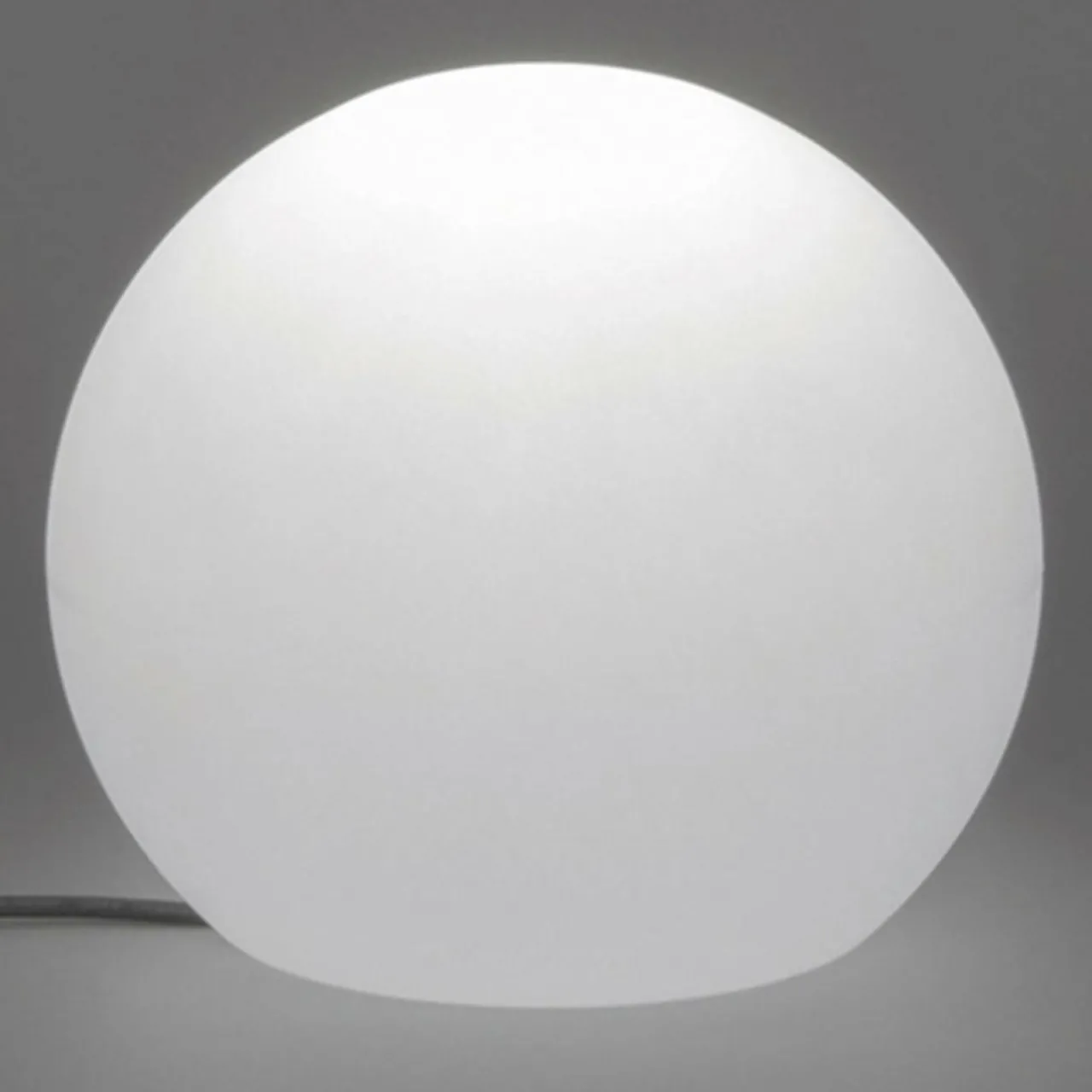 newgarden_buly_lampe_de_sol_boule___cm_1-3.webp Newgarden Buly lampe de sol boule, Ø 20 cm^ Lampes Décoratives
