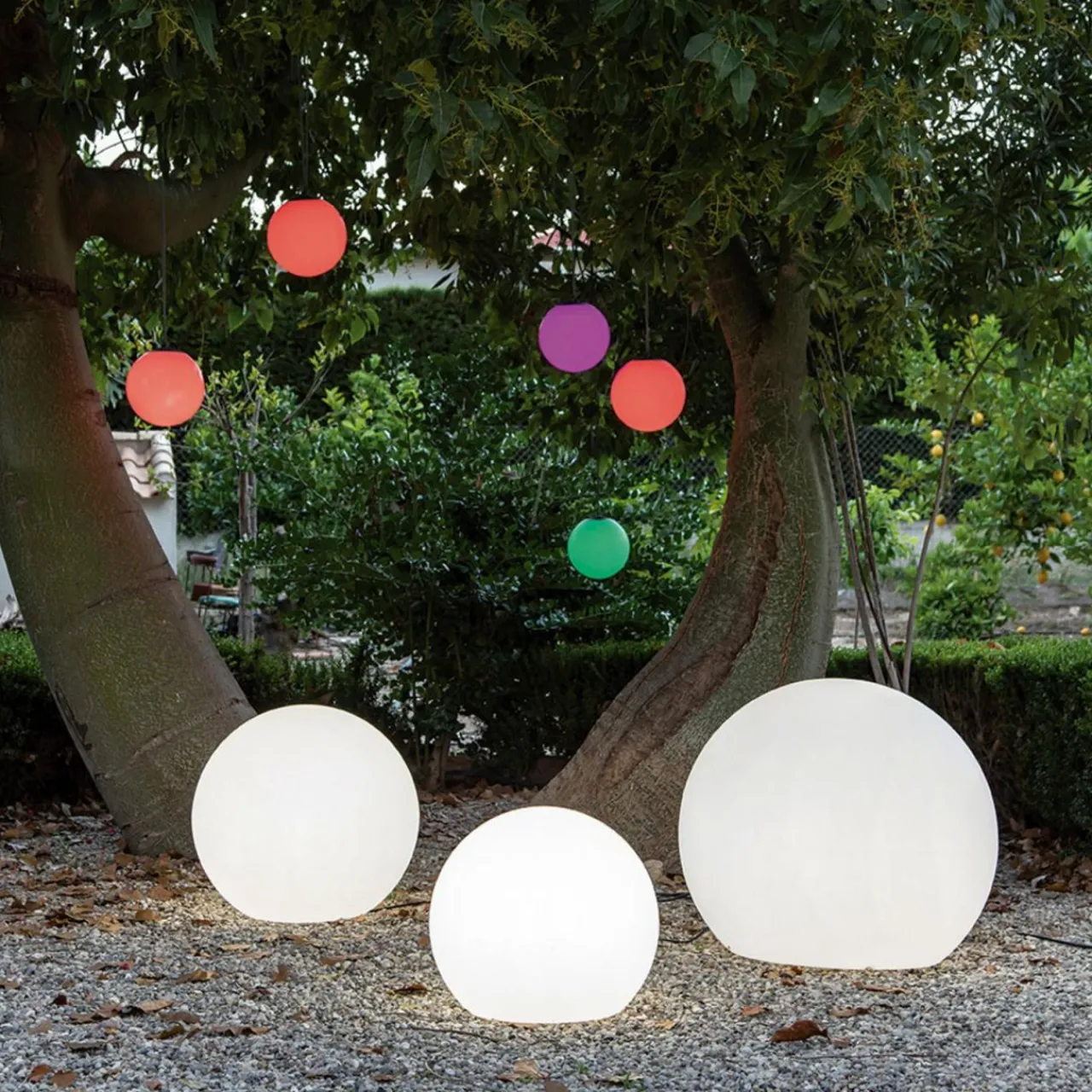 newgarden_buly_lampe_solaire_led_boule_ip__cm_0-3.webp Newgarden Buly Lampe solaire LED Boule IP65, Ø 60cm^ Lampes Décoratives