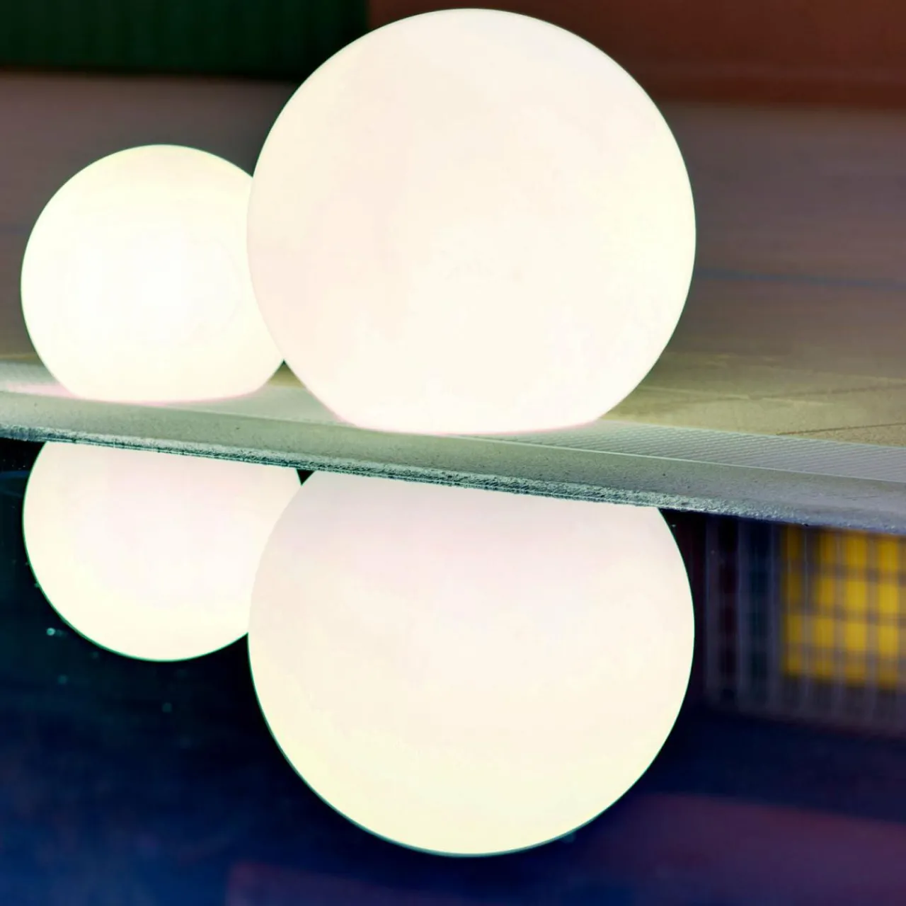 newgarden_buly_lampe_solaire_led_boule_ip__cm_2-1.webp Newgarden Buly Lampe solaire LED Boule IP65, Ø 60cm^ Lampes Décoratives