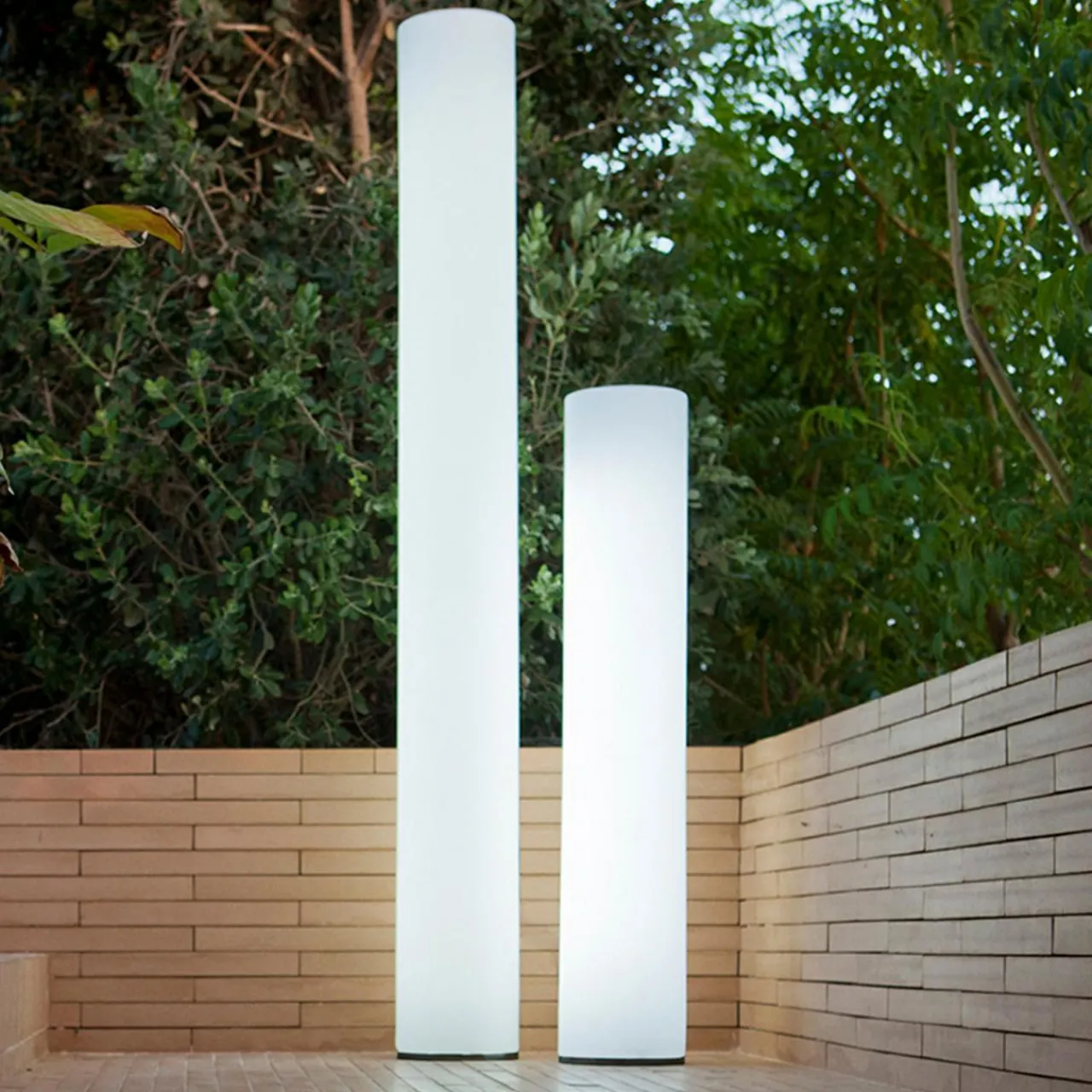 newgarden_fity_borne_lumineuse__cm__k_0-1.webp Newgarden Fity Borne lumineuse 100 cm, 6.000 K^ Bornes Éclairage Extérieur