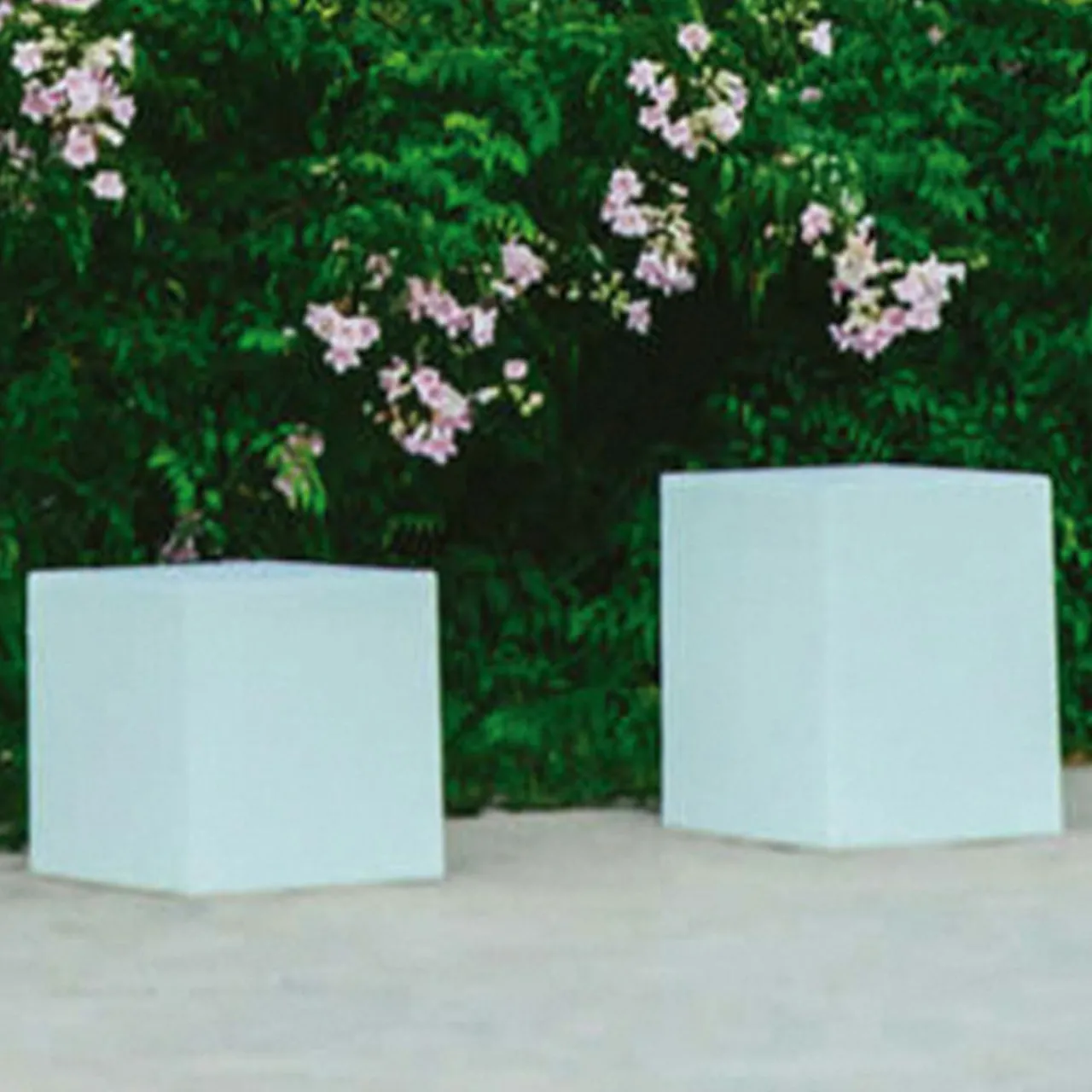 newgarden_lampe_solaire_cuby_cube_hauteur__cm_2-3.webp Newgarden lampe solaire Cuby cube, hauteur 20 cm^ Lampes Décoratives