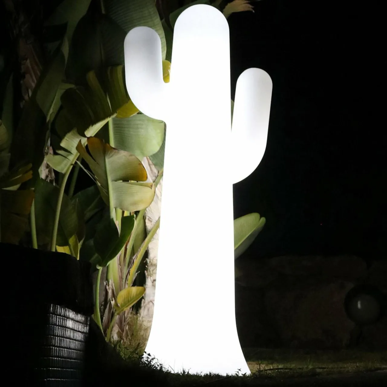 newgarden_pancho_lampe_sur_pied_led_blanc_avec_batterie_rechargeable_3.webp Newgarden Pancho lampe sur pied LED blanc avec batterie rechargeable^ Lumière De Noël