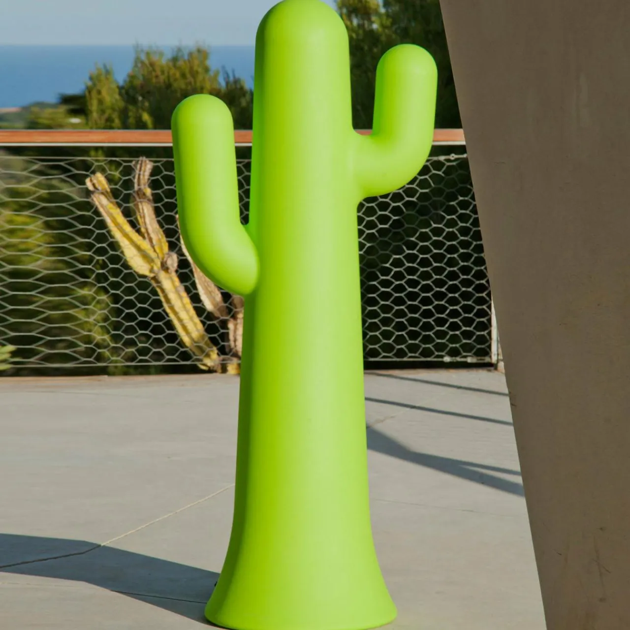newgarden_pancho_lampe_sur_pied_vert_citron_5.webp Newgarden Pancho lampe sur pied, vert citron^ Lumière De Noël