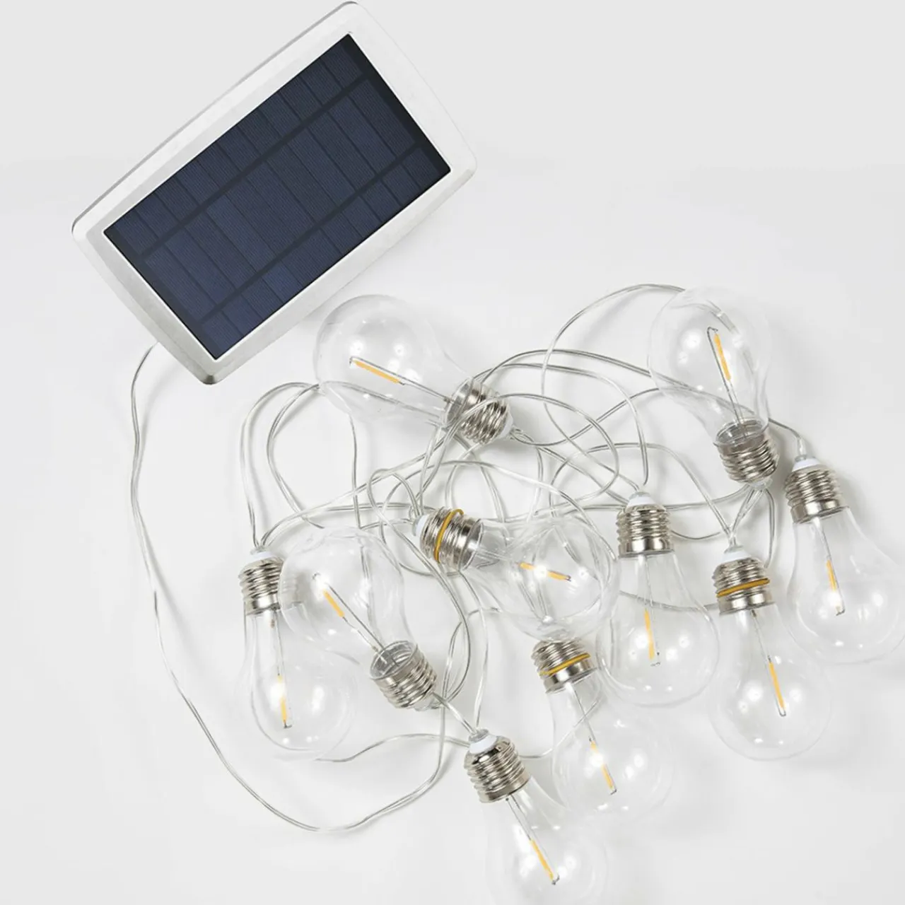 newgarden_stella_guirlande_solaire_led_k_1.webp Newgarden Stella guirlande solaire LED, 2 700 K^ Lampes Décoratives