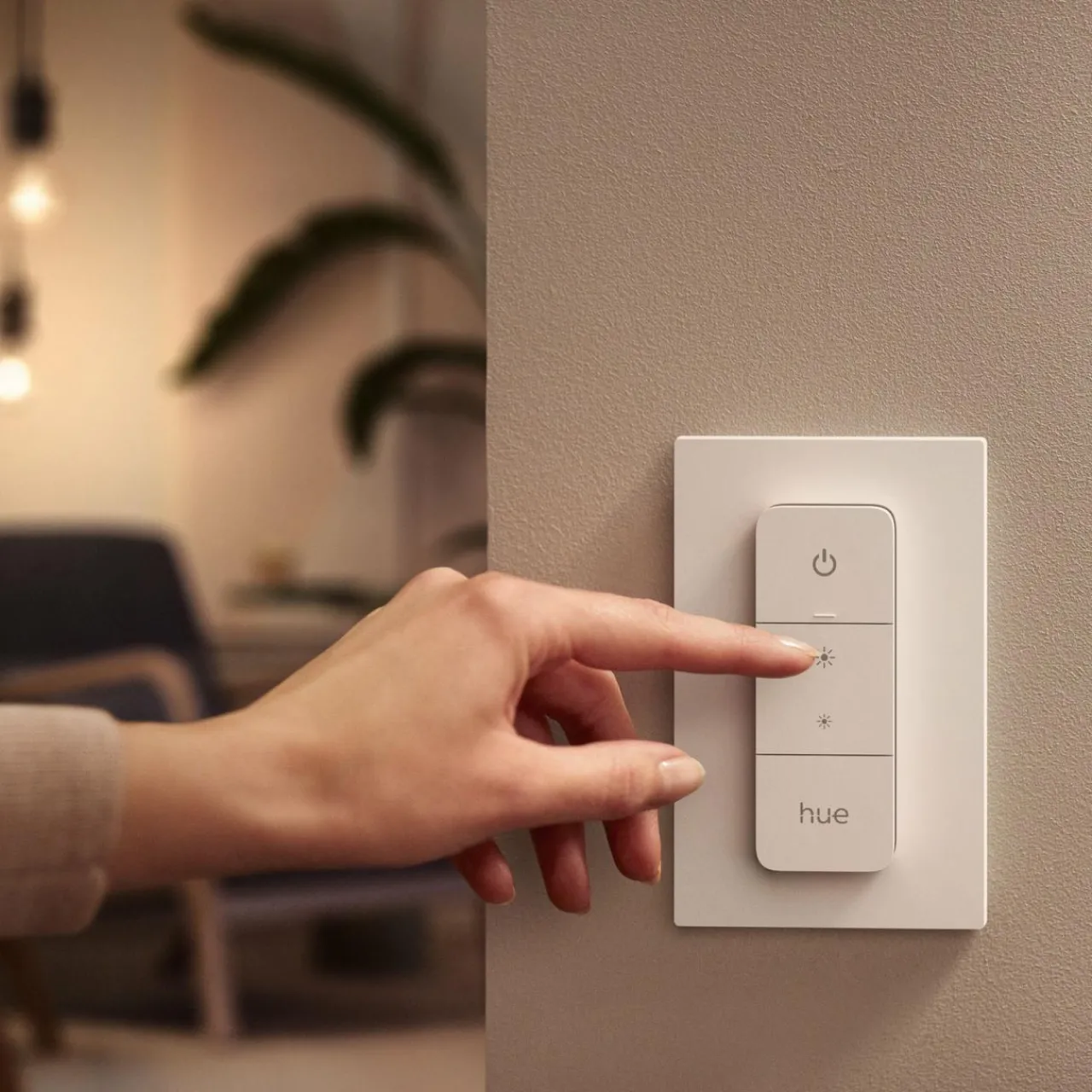 philips_hue_white_ambiance_pillar_spot_led___lampes_blanc_4.webp Philips Hue White Ambiance Pillar spot LED à 2 lampes, blanc^ Spots Connectés
