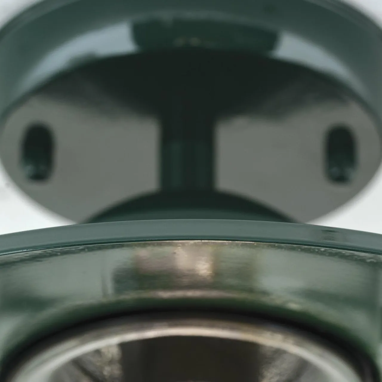 plafonnier_dextrieur_edward_vert___cm_aluminiumverre_4.webp ORION Plafonnier d'extérieur Edward, vert, Ø 27,5 cm, aluminium/verre^ Plafonniers D'Extérieur