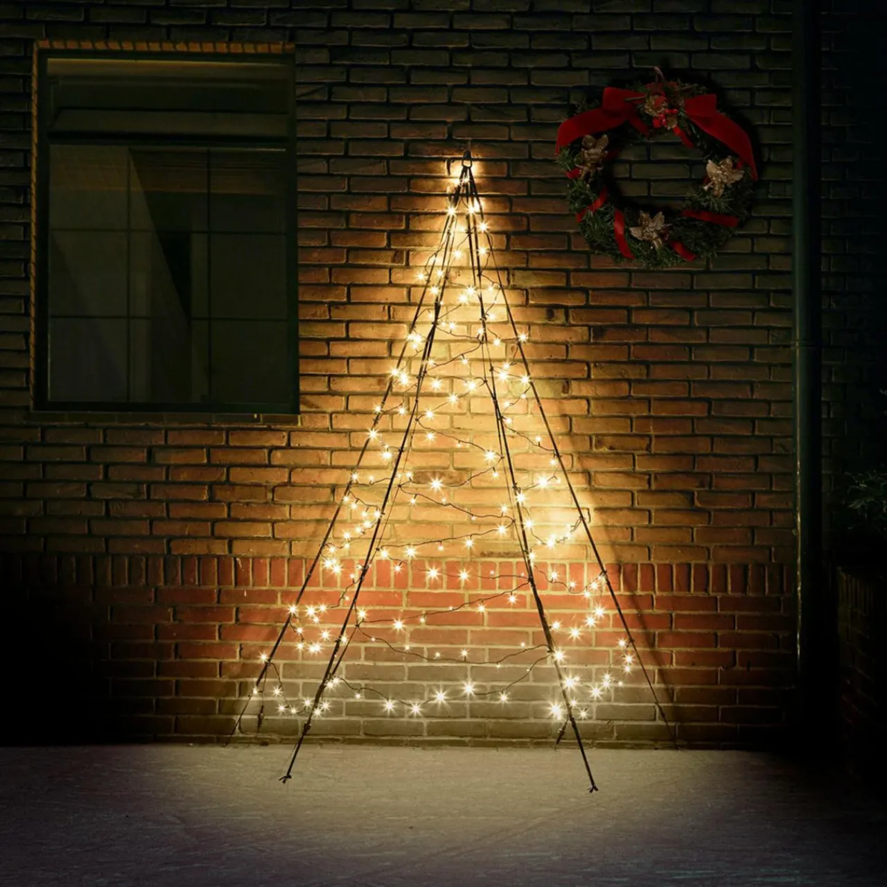 sapin_de_nol_mural_fairybell__m_de_haut_1.webp Fairybell Sapin de Noël mural - 2 m de haut^ Lumière De Noël