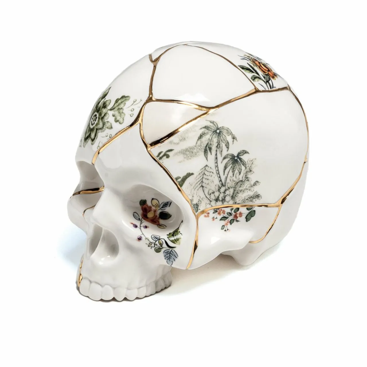 seletti_sculpture_kintsugi_skull_blanc_porcelaine_or_1.webp SELETTI Sculpture Kintsugi Skull, blanc, porcelaine, or^ Meubles & Aménagements