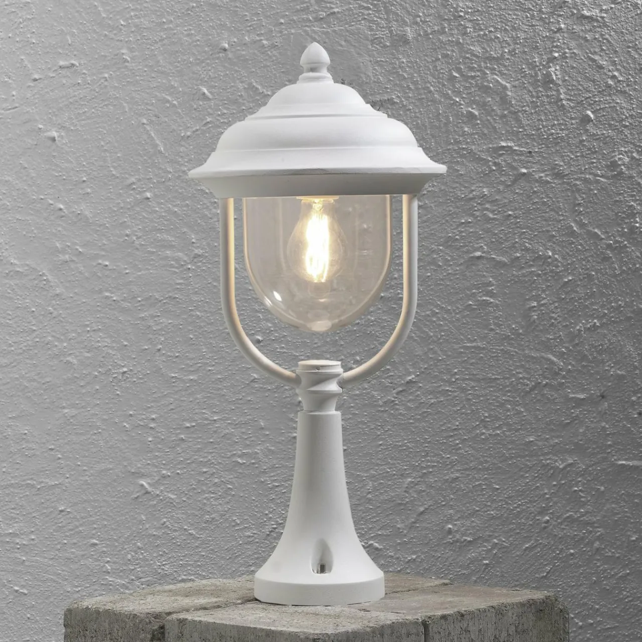 superbe_luminaire_pour_socle_parma_blanche_0.webp Konstsmide Superbe luminaire pour socle Parma blanche^ Potelets Extérieurs