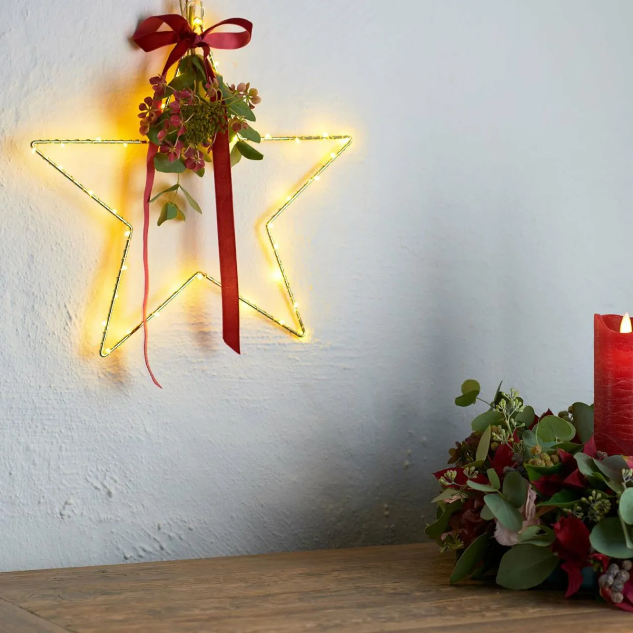 toile_dco_led_liva_star_dore__cm_2.webp Sirius Étoile déco LED Liva Star, dorée, Ø 30 cm^ Lumière De Noël