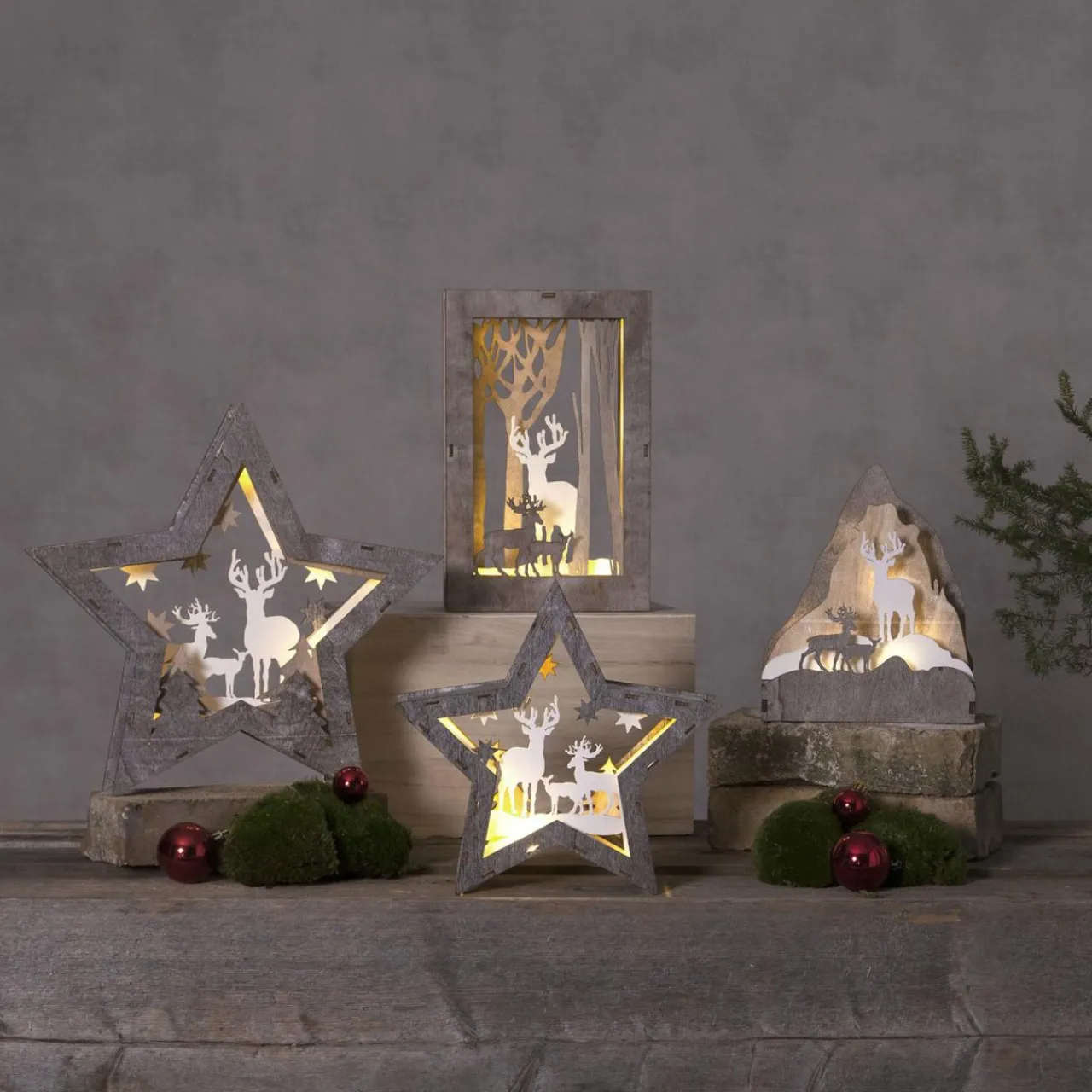 toile_dcorative_led_faune_en_bois_hauteur_cm_1.webp STAR TRADING Étoile décorative LED Faune en bois, hauteur 24 cm^ Lumière De Noël