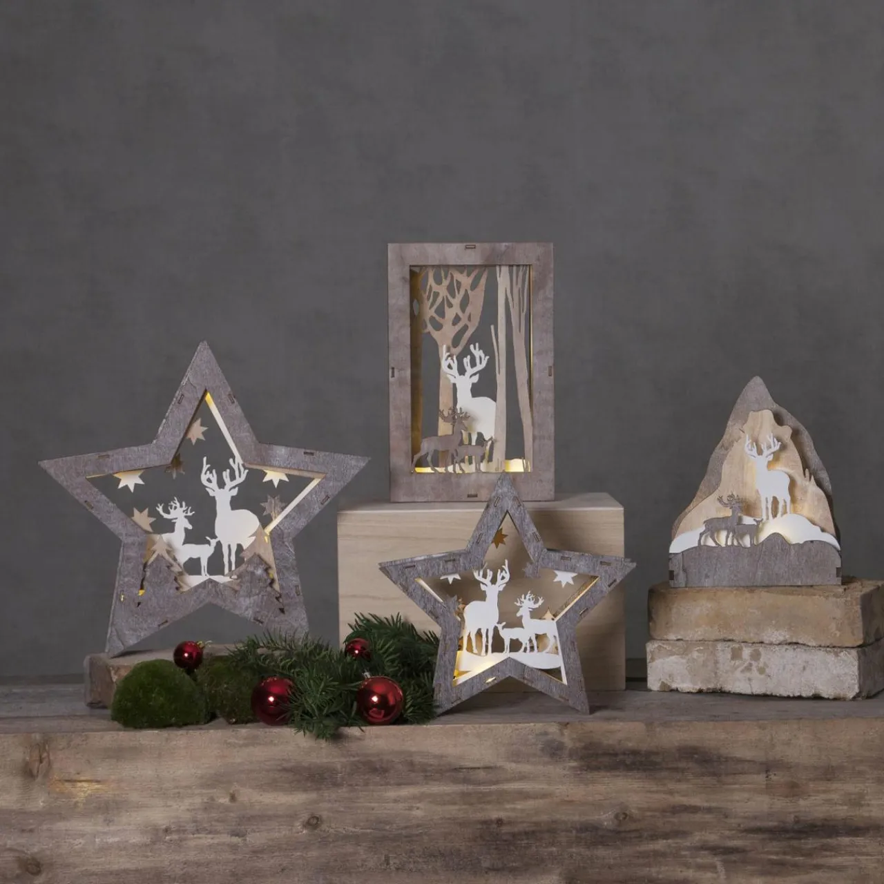 toile_dcorative_led_faune_en_bois_hauteur_cm_5.webp STAR TRADING Étoile décorative LED Faune en bois, hauteur 24 cm^ Lumière De Noël