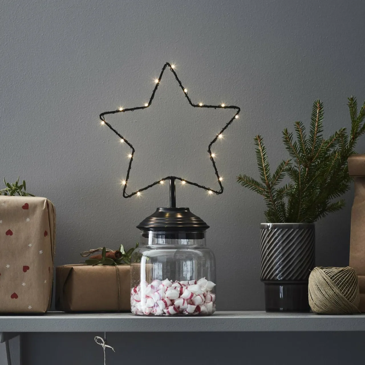 toile_led_dcorative_sweetie_avec_pile_et_timer_0.webp Markslöjd Étoile LED décorative Sweetie avec pile et timer^ Lumière De Noël