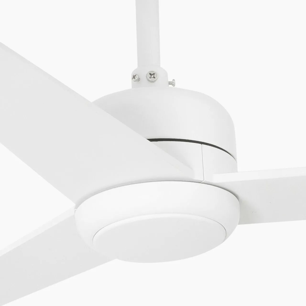 ventilateur_de_plafond_nuu_trois_pales_blanc_1.webp FARO BARCELONA Ventilateur de plafond Nuu, trois pales, blanc^ Ventilateurs