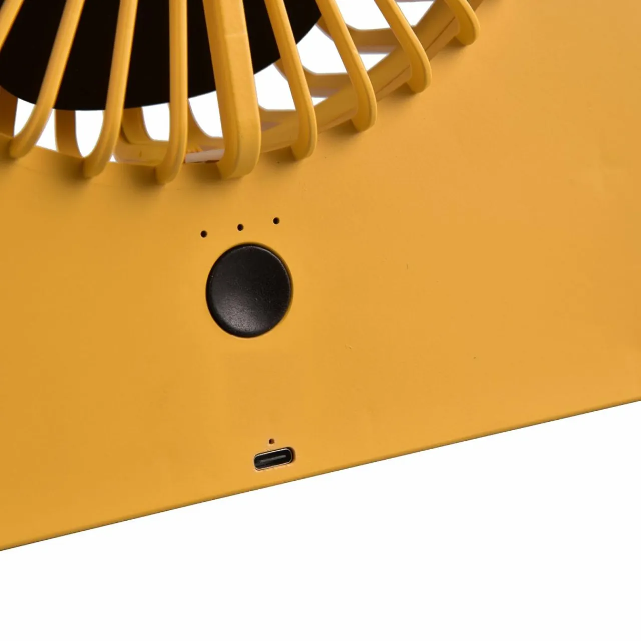 ventilateur_de_table__batterie_breezy_jaune_2.webp Reality Leuchten Ventilateur de table à batterie Breezy, jaune^ Ventilateurs