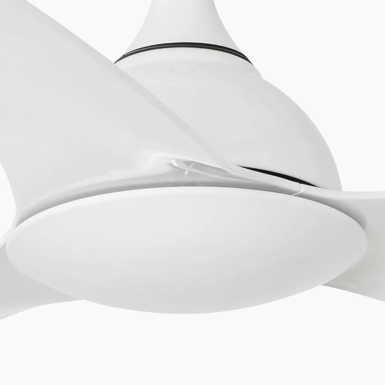 ventilateur_plafond_sioux_l__pales_dc_ip_blanc_1.webp FARO BARCELONA Ventilateur plafond Sioux L, 3 pales DC IP44 blanc^ Ventilateurs
